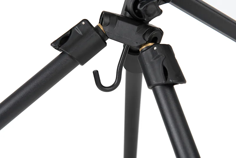 crp049_fox_eos_2__3_rod_tripod_weight_hook_detail_2