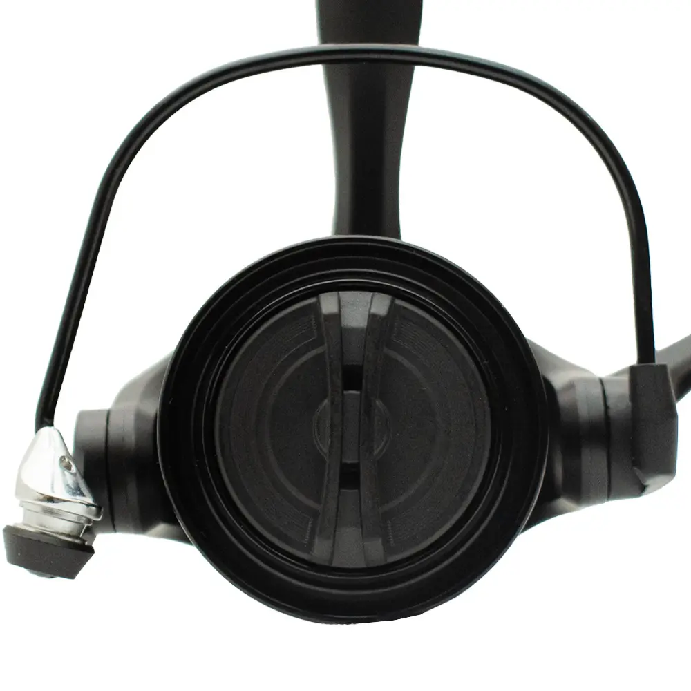 SOLID-CARP-REEL-FRONT